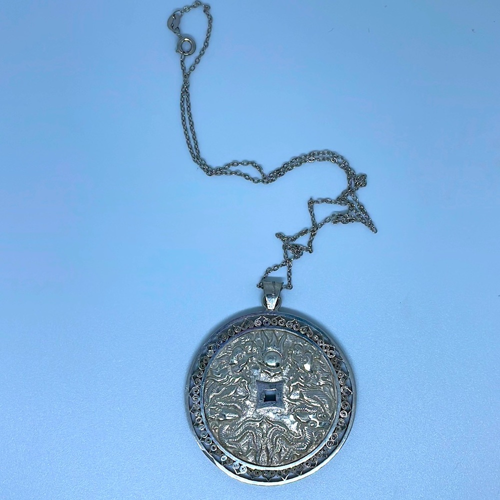 RARE Vintage Sterling Silver Plated Pendant Medallion Necklace w 925 Silverchain
